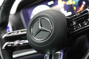 Mercedes Clase E Coupé E 350 **Modelo E 300 AMG Line** - Foto 38