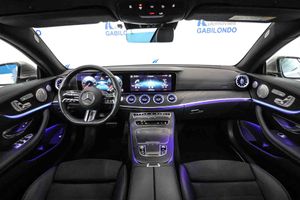 Mercedes Clase E Coupé E 350 **Modelo E 300 AMG Line** - Foto 36