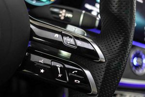 Mercedes Clase E Coupé E 350 **Modelo E 300 AMG Line** - Foto 40