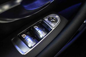 Mercedes Clase E Coupé E 350 **Modelo E 300 AMG Line** - Foto 32
