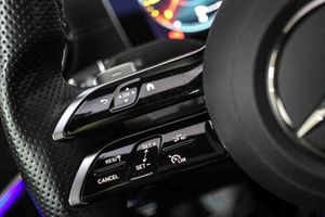 Mercedes Clase E Coupé E 350 **Modelo E 300 AMG Line** - Foto 39