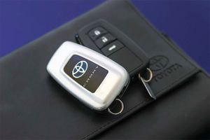 Toyota Camry 2.5 220H Advance - Foto 14