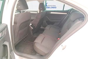 Skoda Superb Ambition 1.4 TSI iV P-HEV DSG - Foto 7