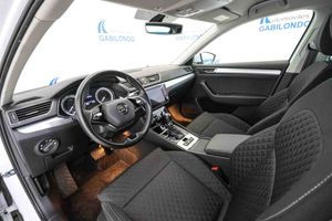 Skoda Superb Ambition 1.4 TSI iV P-HEV DSG - Foto 30