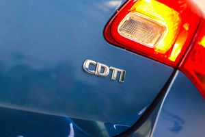 Opel Astra 1.6 CDTi 110 CV Excellence - Foto 12
