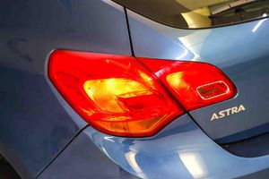 Opel Astra 1.6 CDTi 110 CV Excellence - Foto 16