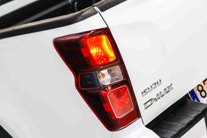 Isuzu D-Max Crew N60 BB 4x4 M/T - Foto 16
