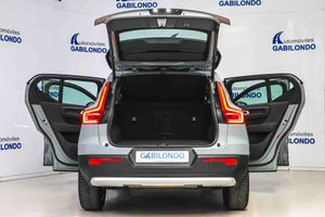 Volvo XC40 2.0 B3 G Core Auto - Foto 27