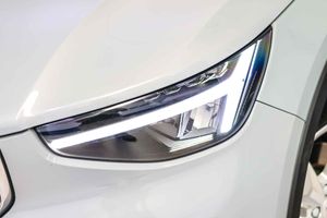Volvo XC40 2.0 B3 G Core Auto - Foto 18