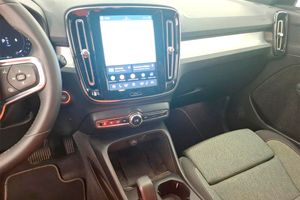 Volvo XC40 2.0 B3 G Core Auto - Foto 5