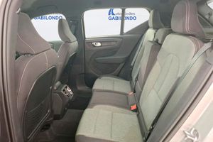 Volvo XC40 2.0 B3 G Core Auto - Foto 7