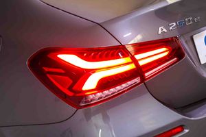 Mercedes Clase A A 250 e Sedán - Foto 22