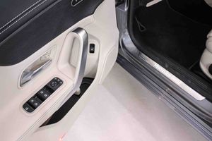 Mercedes Clase A A 250 e Sedán - Foto 36