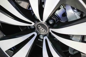 Audi Q8 50 TDI 210kW (286CV) quattro tiptronic **Techo panorámico** - Foto 23