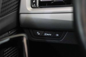 BMW X1 xDrive25e Techo panorámico - Foto 43
