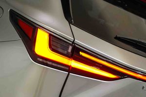 Lexus NX 450h+ Executive 4WD - Foto 19