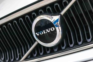 Volvo XC40 2.0 B3 G Essential Auto - Foto 12