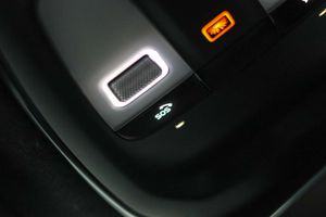 Volvo XC40 2.0 B3 G Essential Auto - Foto 44