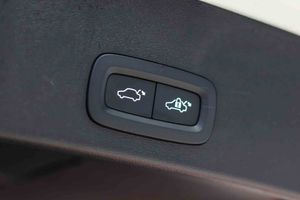 Volvo XC40 2.0 B3 G Essential Auto - Foto 62