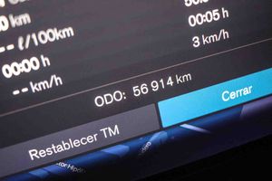 Volvo XC40 2.0 B3 G Essential Auto - Foto 6