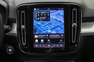 Volvo XC40 2.0 B3 G Essential Auto - Foto 43
