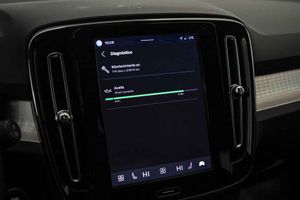 Volvo XC40 2.0 B3 G Essential Auto - Foto 58