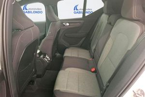 Volvo XC40 2.0 B3 G Essential Auto - Foto 5