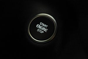 Volvo XC40 2.0 B3 G Essential Auto - Foto 36