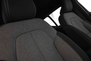 Volvo XC40 2.0 B3 G Essential Auto - Foto 47