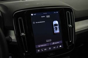 Volvo XC40 2.0 B3 G Essential Auto - Foto 59