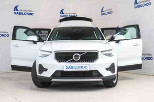 Volvo XC40 2.0 B3 G Essential Auto - Foto 25