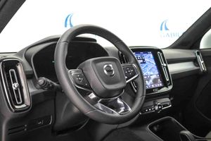 Volvo XC40 2.0 B3 G Essential Auto - Foto 5