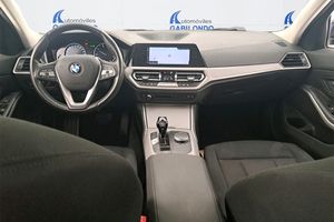 BMW Serie 3 318d - Foto 3