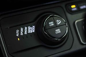 Jeep Compass 1.3 PHEV 177kW (240CV) Trailhawk AT AWD - Foto 48