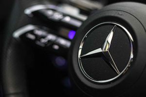 Mercedes Clase C C 200 AMG Line Techo panorámico - Foto 36