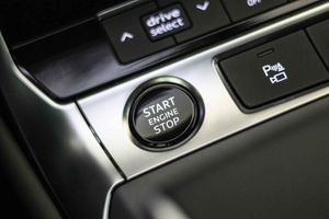 Audi A6 50 TFSIe quattro S tronic Advanced - Foto 47
