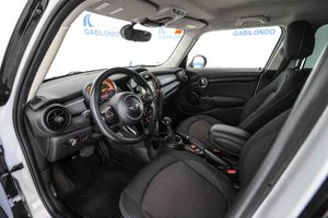 MINI MINI COOPER D 5 PUERTAS automático - Foto 29