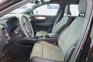 Volvo XC40 1.5 T4 Recharge PHEV Core Auto - Foto 5
