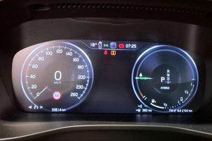 Volvo XC40 1.5 T4 Recharge PHEV Core Auto - Foto 3