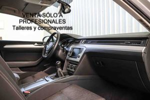 Volkswagen Passat BlueMotion 1.6 TDI 120CV - Foto 16