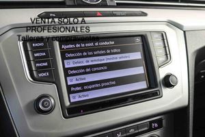 Volkswagen Passat BlueMotion 1.6 TDI 120CV - Foto 24