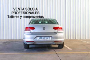 Volkswagen Passat BlueMotion 1.6 TDI 120CV - Foto 4