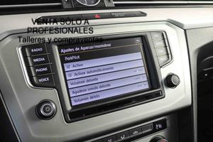 Volkswagen Passat BlueMotion 1.6 TDI 120CV - Foto 25