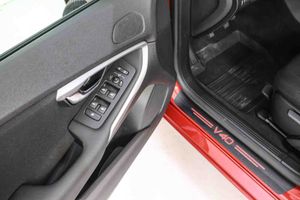 Volvo V40 2.0 D2 Kinetic - Foto 29