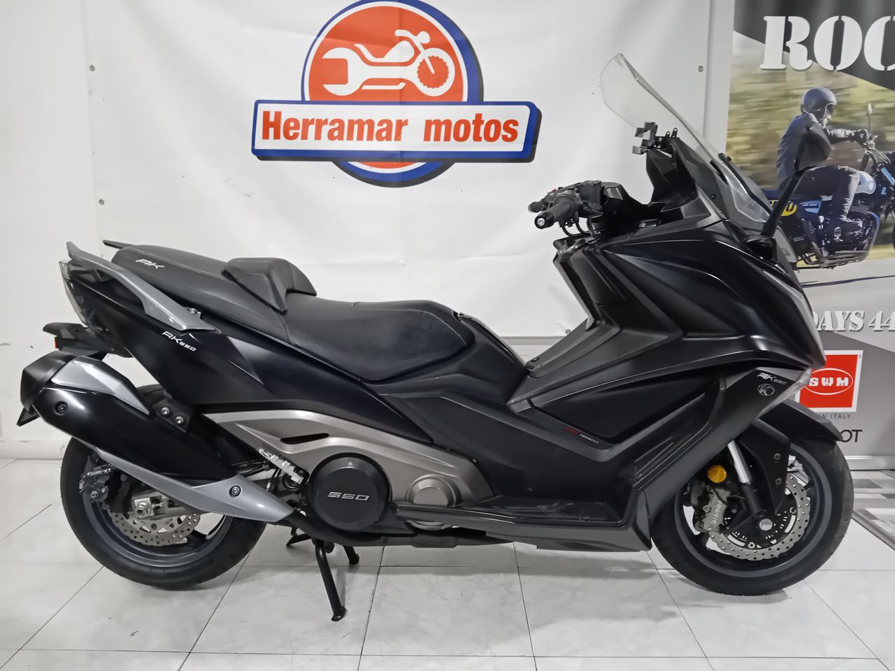 Kymco AK550   - Foto 1