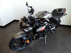 Triumph Street Triple 765 RS - Foto 9