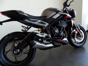 Triumph Street Triple 765 RS - Foto 6