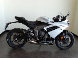 Triumph Daytona 650  - Foto 6