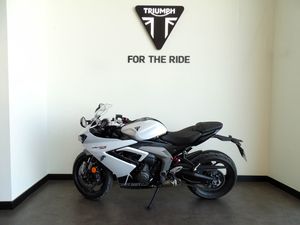 Triumph Daytona 650  - Foto 12