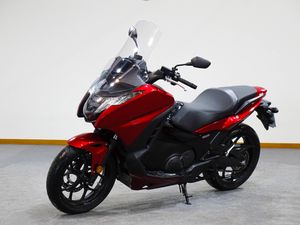 Honda Integra 750 - Foto 11